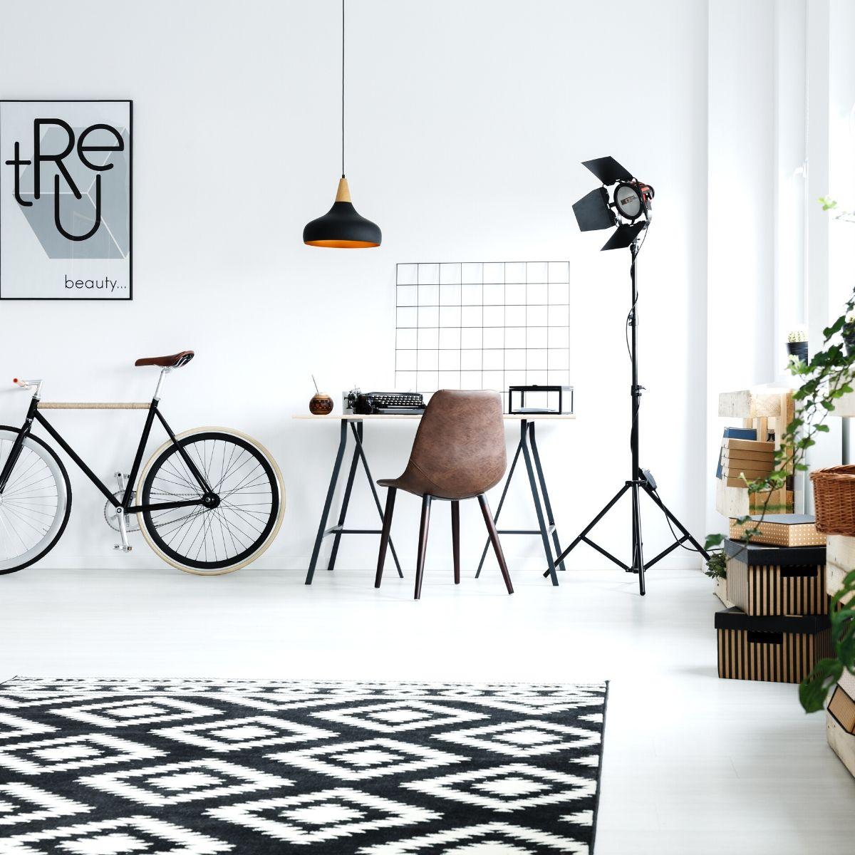 Rhombus Pattern Black & White Rug