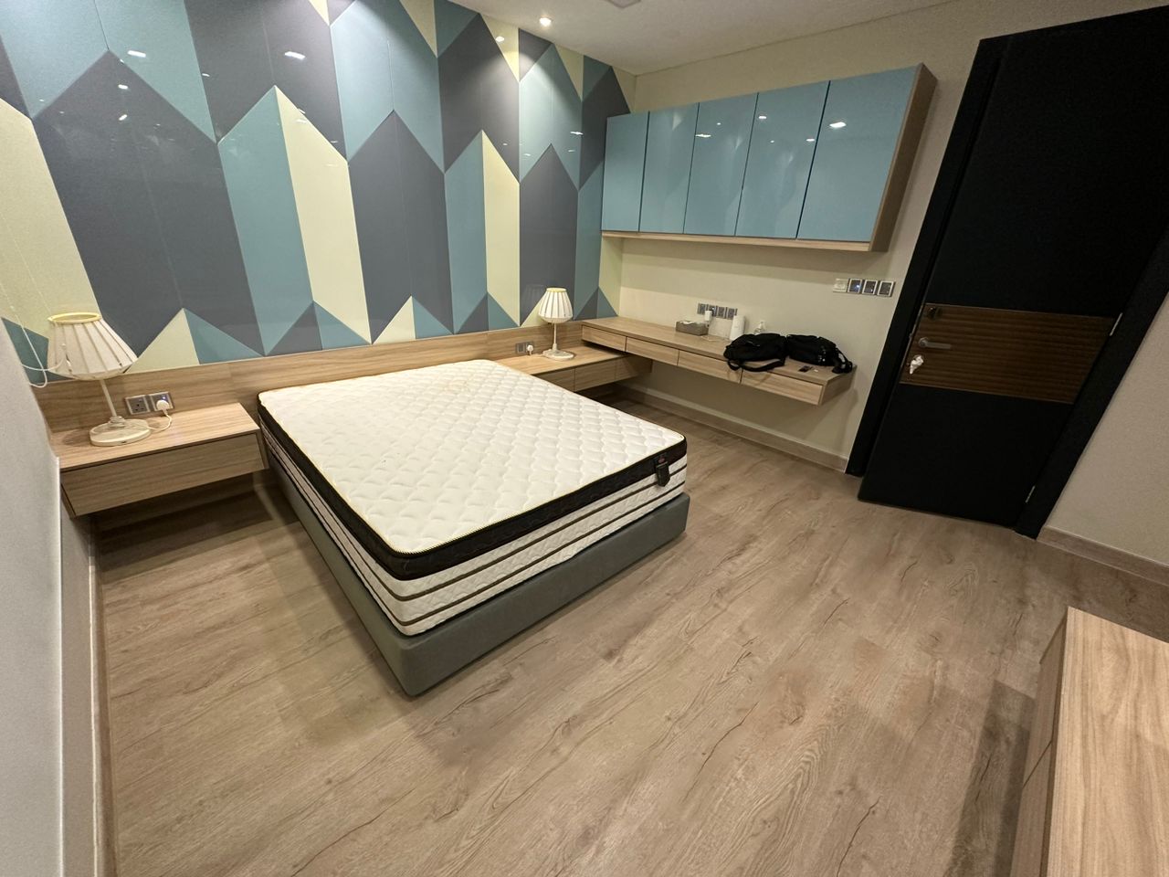 BRUSHED OAK