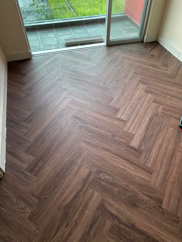 DARK WALNUT